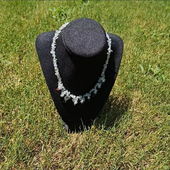 Artisan Aquamarine and Garnet Chip Necklace. - Picture 6 of 6